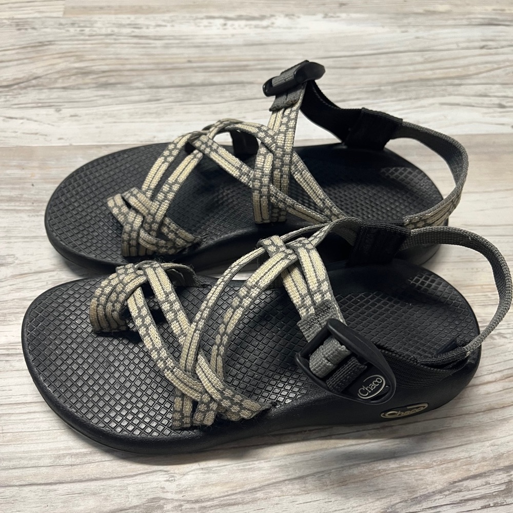 Chacos size 7